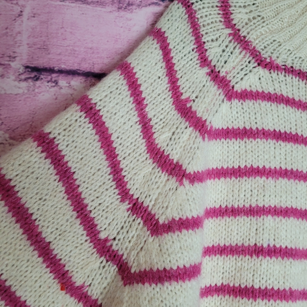 VOYAGEUR BY MERSEA SALT & SEA TURTLENECK SWEATER CREAN MAGENTA SMALL - Picture 4 of 12